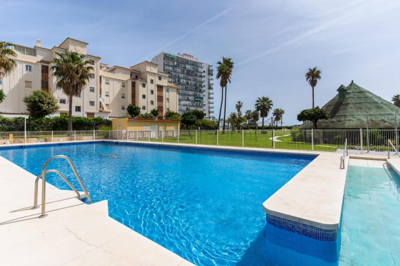 Mi Casa De La Playa -Estudio Frente Al Mar- Apartment Benalmadena Bagian luar foto